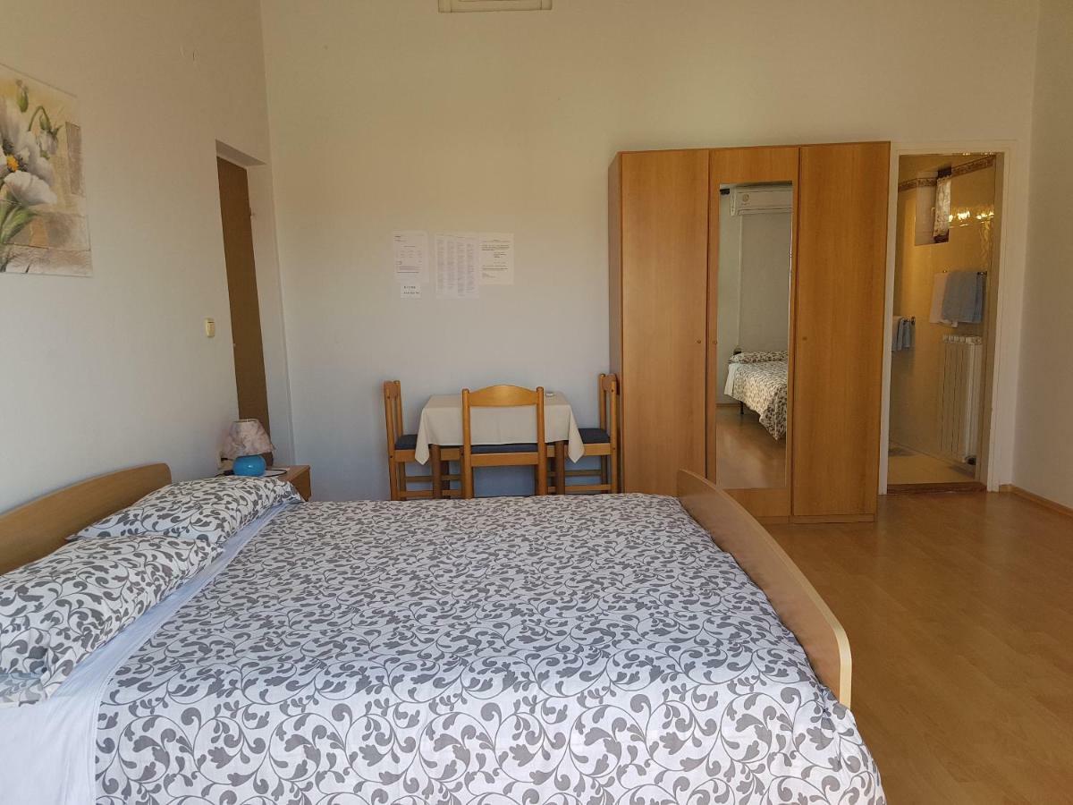 Rooms Siesta Пореч Екстер'єр фото