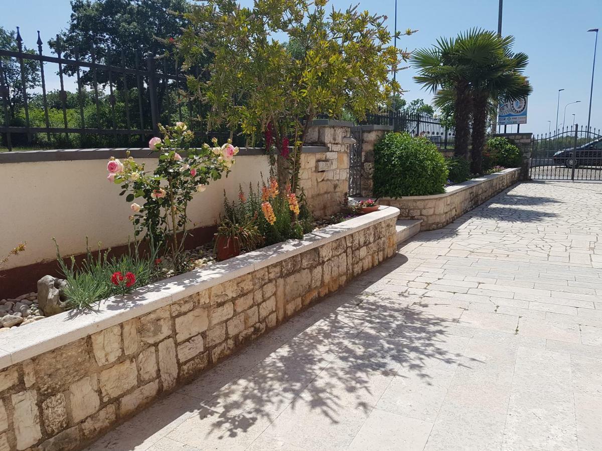 Rooms Siesta Пореч Екстер'єр фото