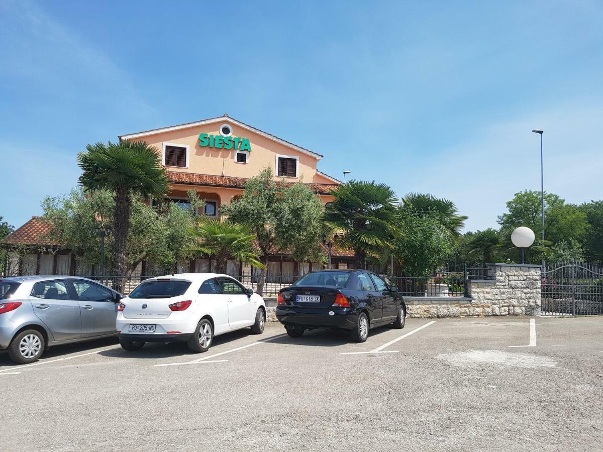 Rooms Siesta Пореч Екстер'єр фото